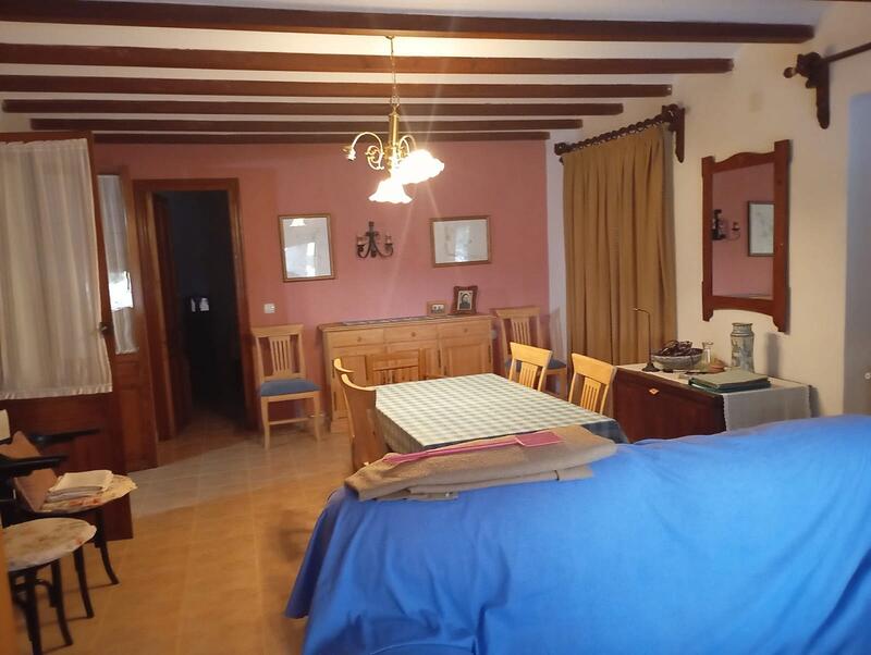 3 Schlafzimmer Landhaus zu verkaufen