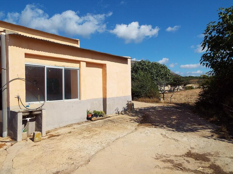 2 Schlafzimmer Landhaus zu verkaufen