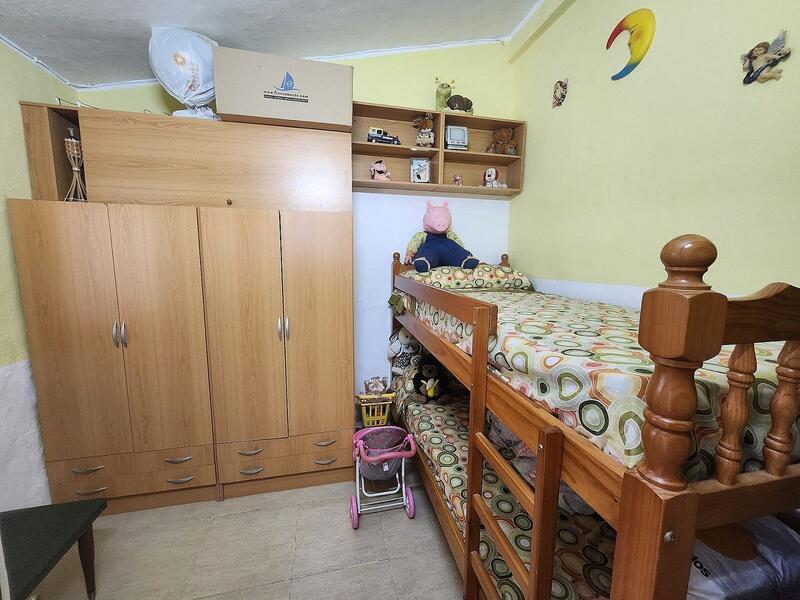 2 Cuarto Villa en venta