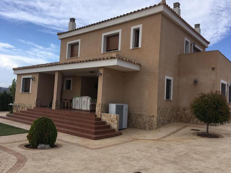 5 Cuarto Villa en venta