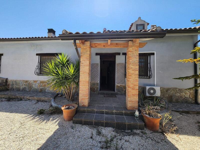 3 bedroom Country House for sale