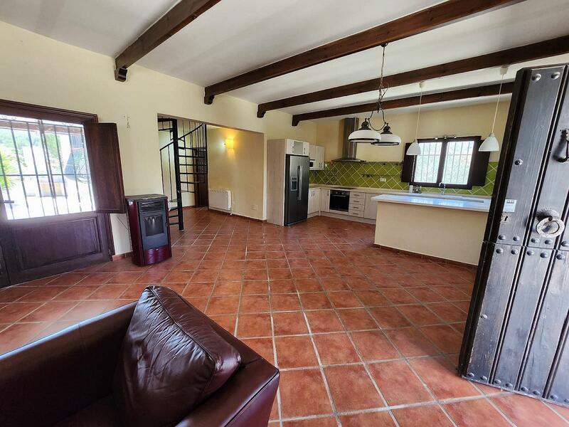 3 bedroom Country House for sale