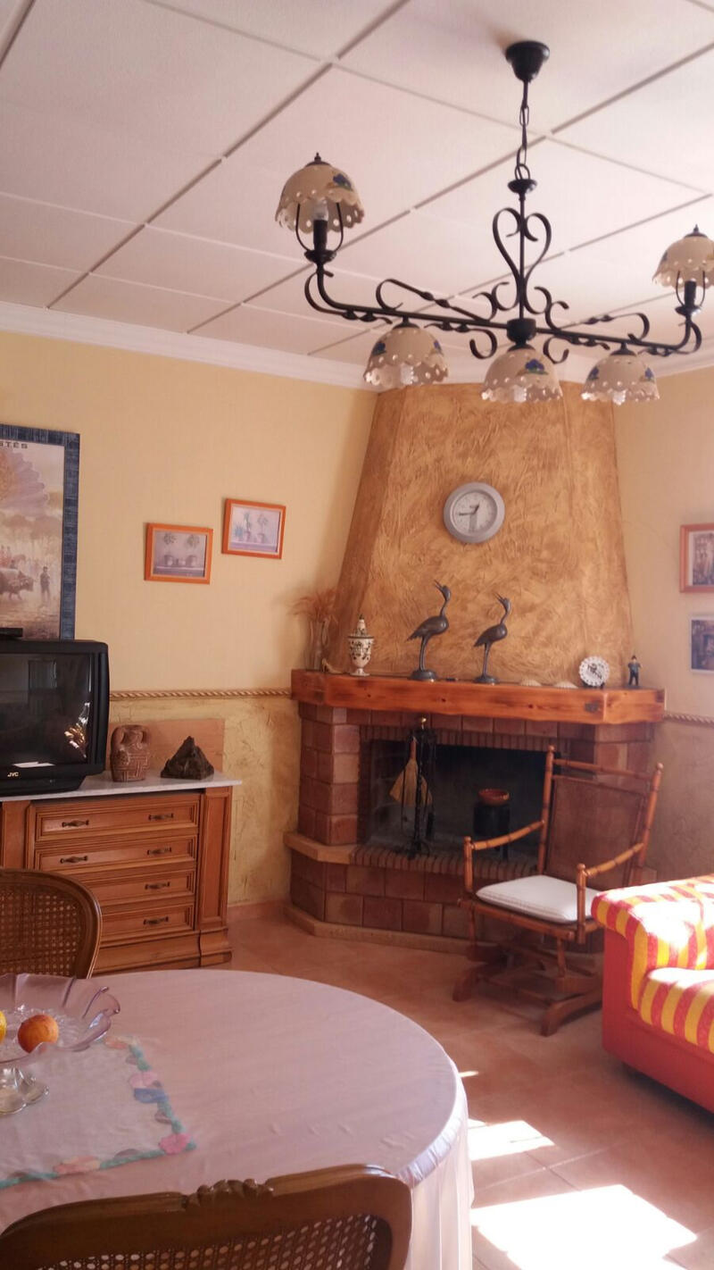 3 Schlafzimmer Landhaus zu verkaufen