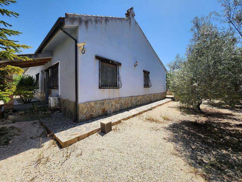 3 Schlafzimmer Landhaus zu verkaufen