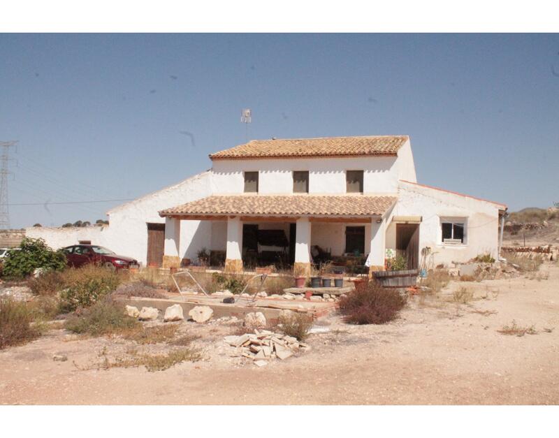 4 Schlafzimmer Landhaus zu verkaufen