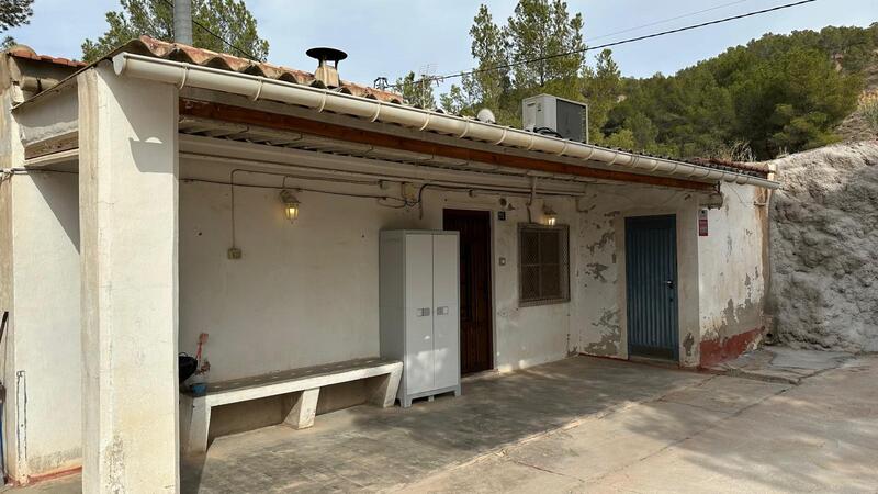 3 Cuarto Terrenos en venta