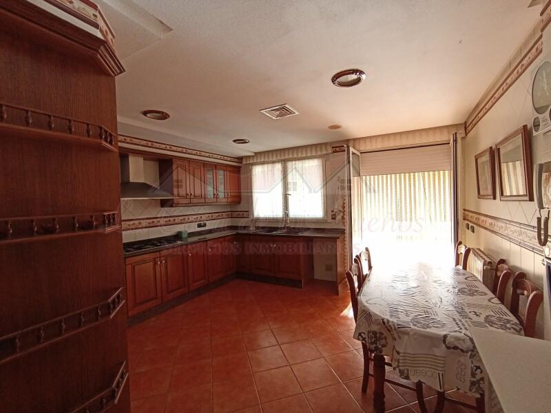 4 Cuarto Villa en venta