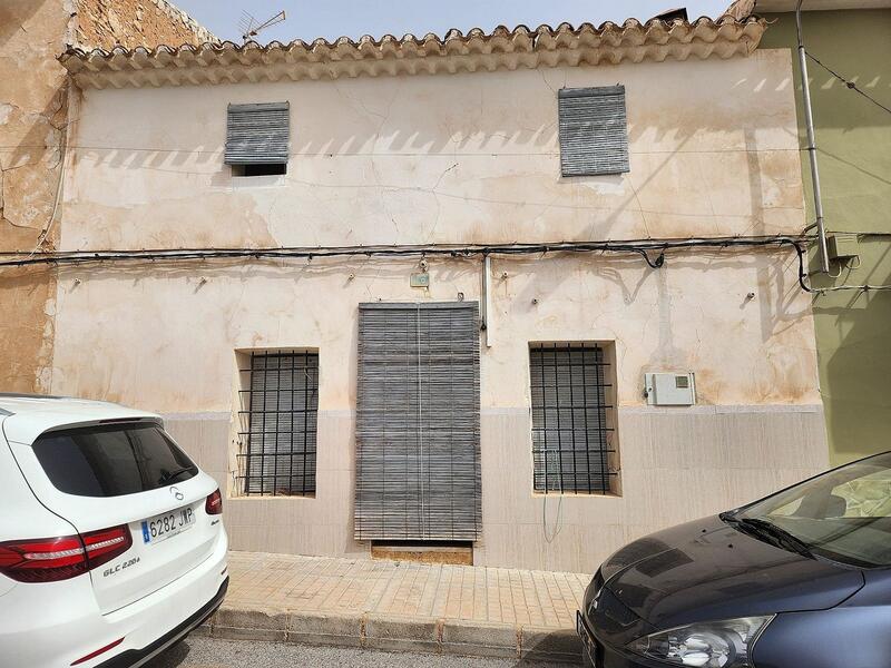 Gezinswoning Te koop in Yecla, Murcia