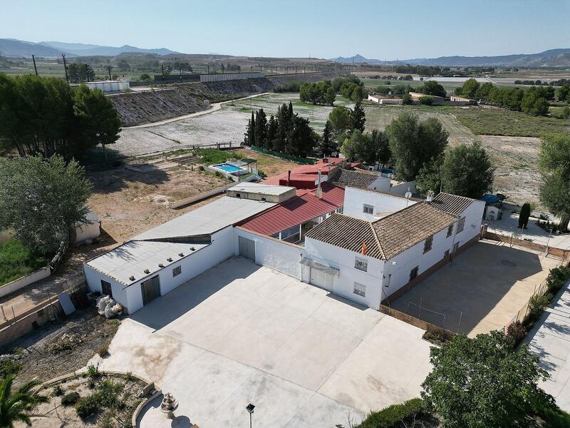 Landhuis Te koop in Villena, Alicante