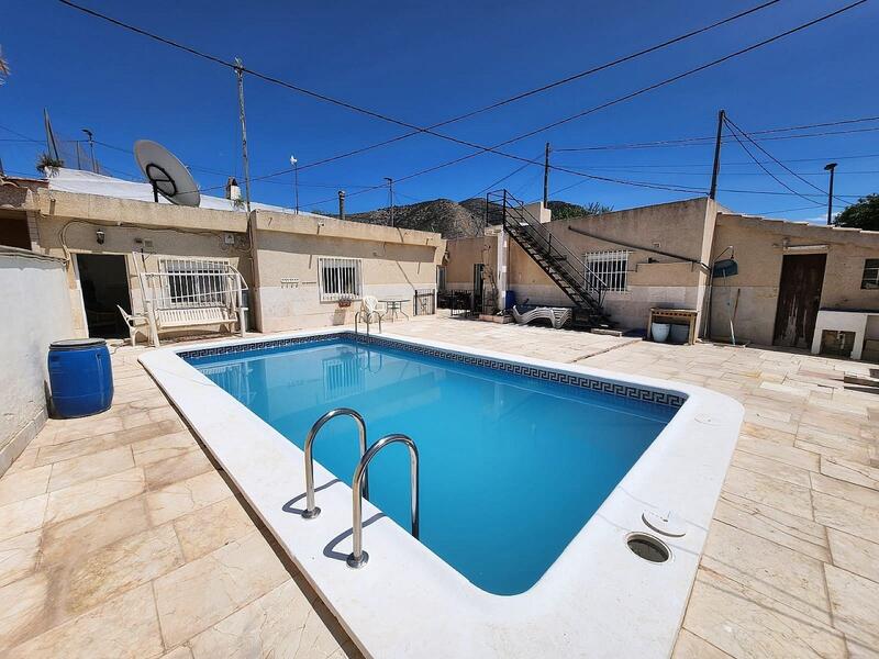 Maison Troglodyte à vendre dans Algueña, Alicante