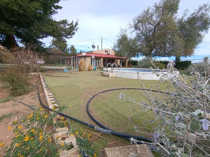 Villa à vendre dans Hondon de las Nieves, Alicante