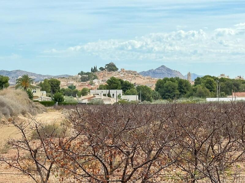 земля продается в Monóvar, Alicante