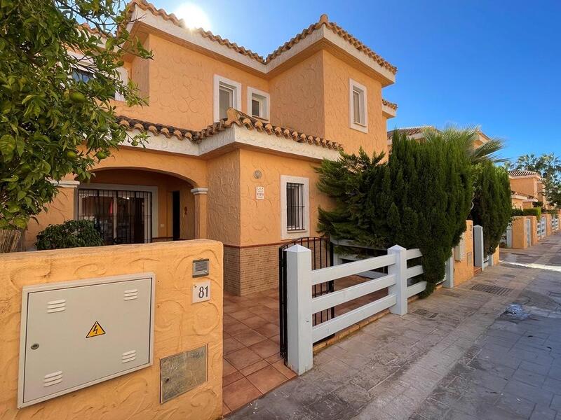 Duplex til salg i Vera Playa, Almería