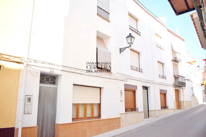 Rekkehus til salgs i Cervera del Maestre, Castellón