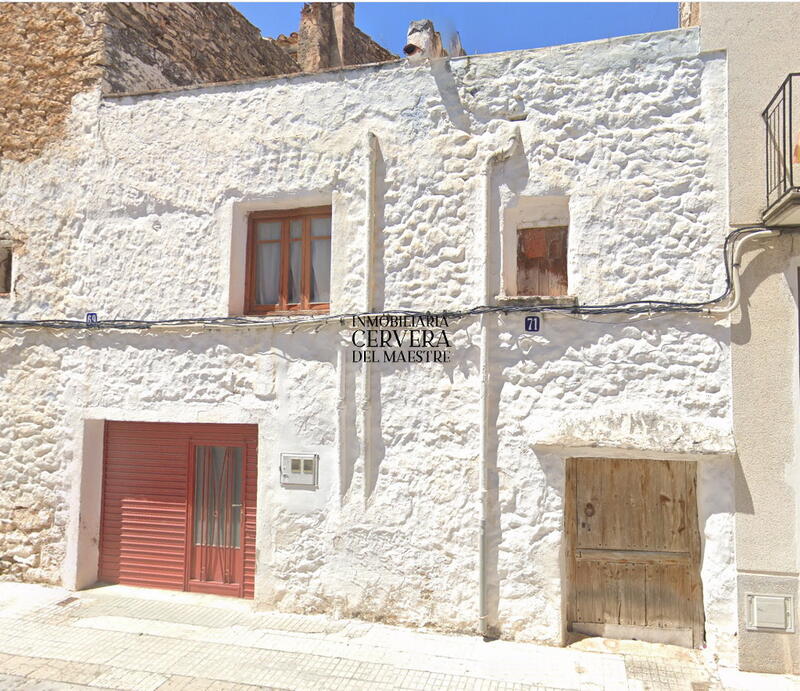 Maison de Ville à vendre dans La Senia, Tarragona