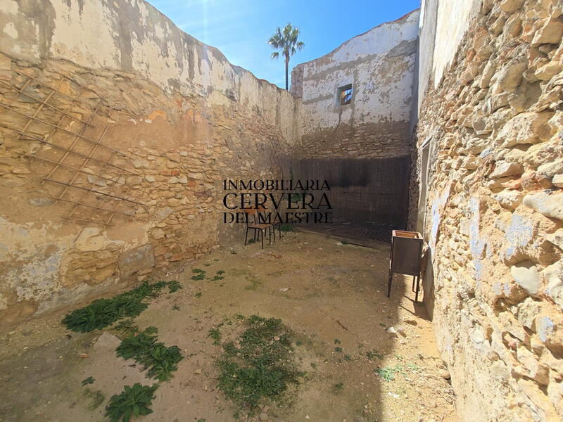 Maison de Ville à vendre dans Calig, Castellón