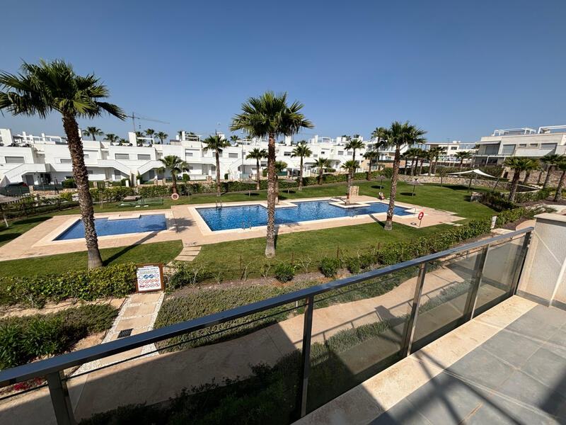 Apartamento en venta en Vistabella, Alicante