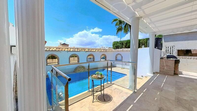 Villa en venta en Los Dolses, Alicante