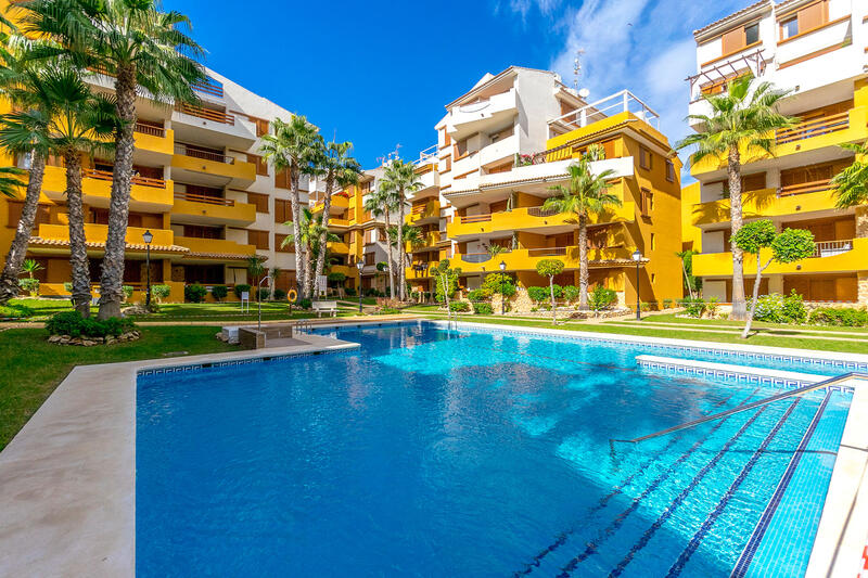 Apartamento en venta en Punta Prima, Alicante
