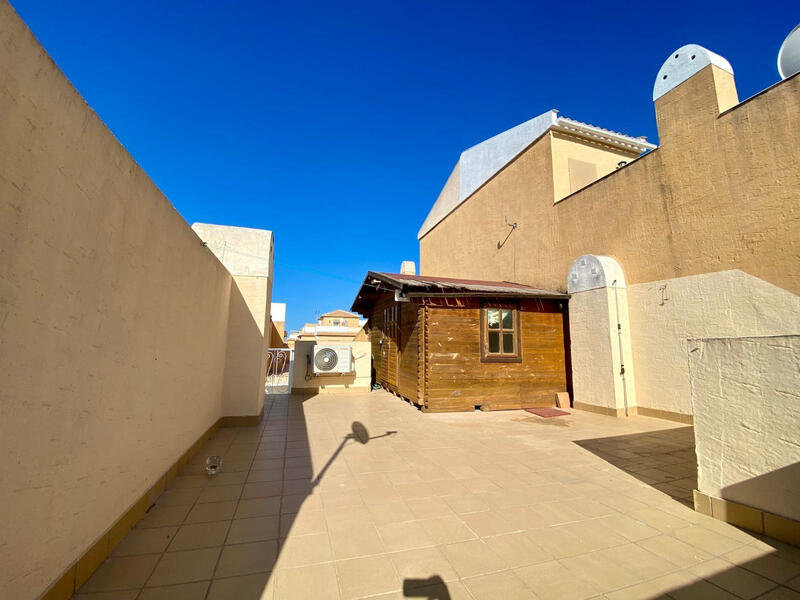 2 Cuarto Villa en venta