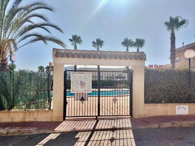 2 Cuarto Villa en venta