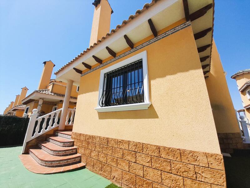 3 Cuarto Villa en venta