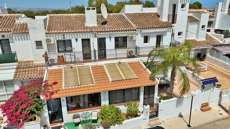 Maison de Ville à vendre dans Villamartin, Alicante