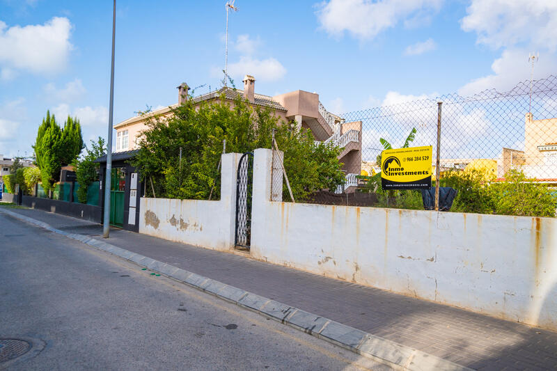 Terrenos en venta en Torrevieja, Alicante