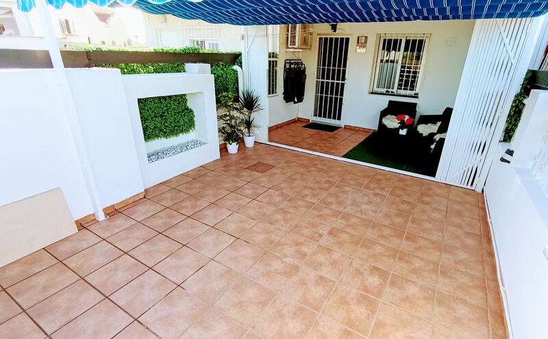 1 Cuarto Villa en venta