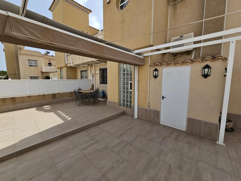 2 Cuarto Villa en venta