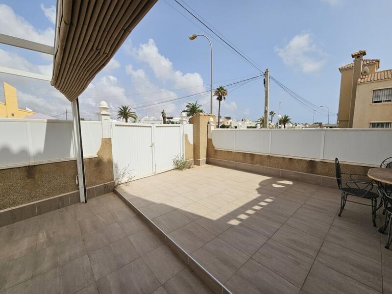 2 Cuarto Villa en venta