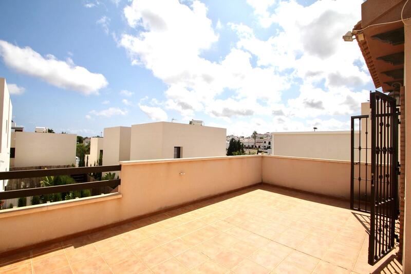 2 Cuarto Villa en venta