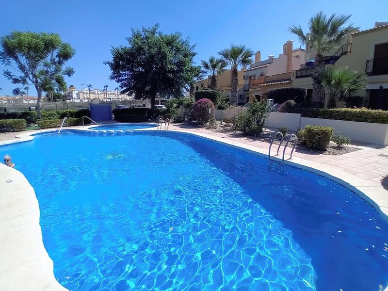 Maison de Ville à vendre dans Algorfa, Alicante