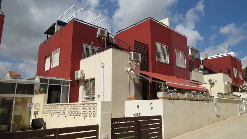 Townhouse for sale in Orihuela, Alicante