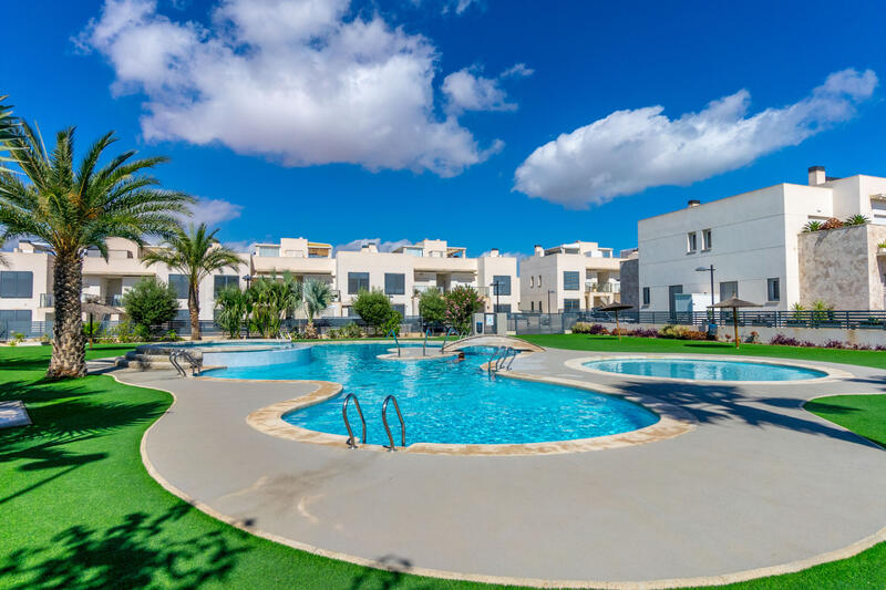 Villa til salg i Torrevieja, Alicante