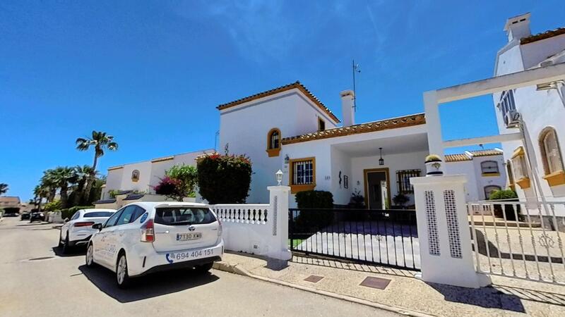 Villa for sale in Los Dolses, Alicante