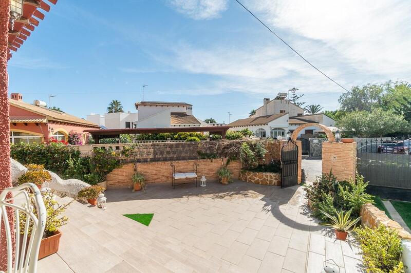 3 Cuarto Villa en venta