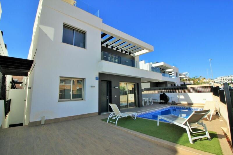 Villa à vendre dans Villamartin, Alicante