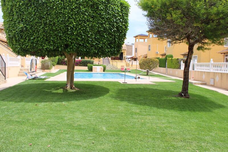 Appartement Te koop in Villamartin, Alicante