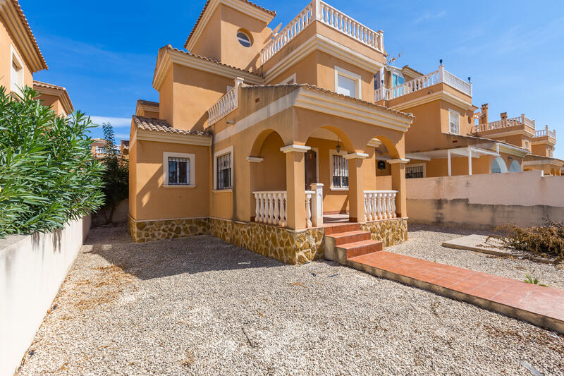 Villa à vendre dans Algorfa, Alicante