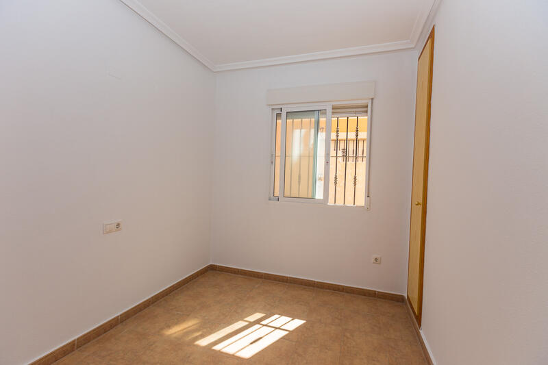 2 Cuarto Villa en venta