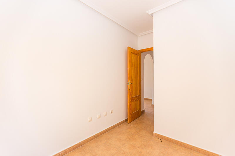 2 Cuarto Villa en venta