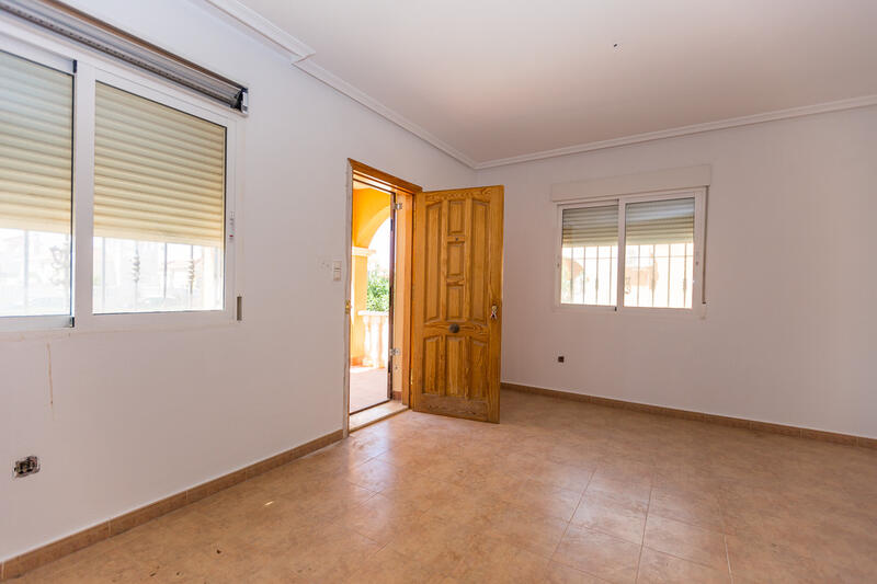 2 Cuarto Villa en venta