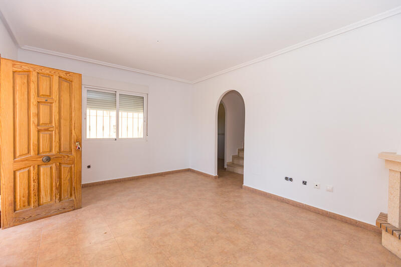 2 Cuarto Villa en venta