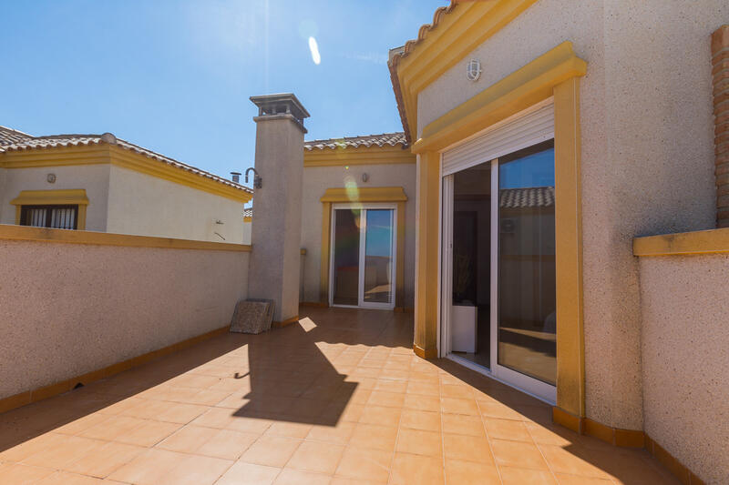 3 Cuarto Villa en venta