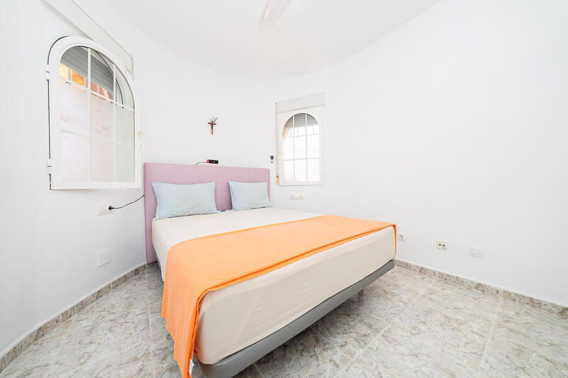 2 Schlafzimmer Villa zu verkaufen