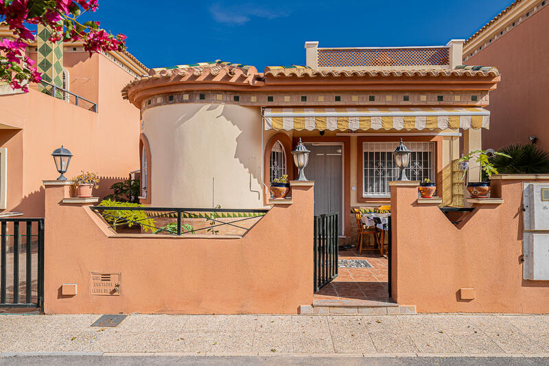 2 bedroom Villa for sale