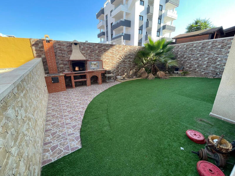 3 Cuarto Villa en venta