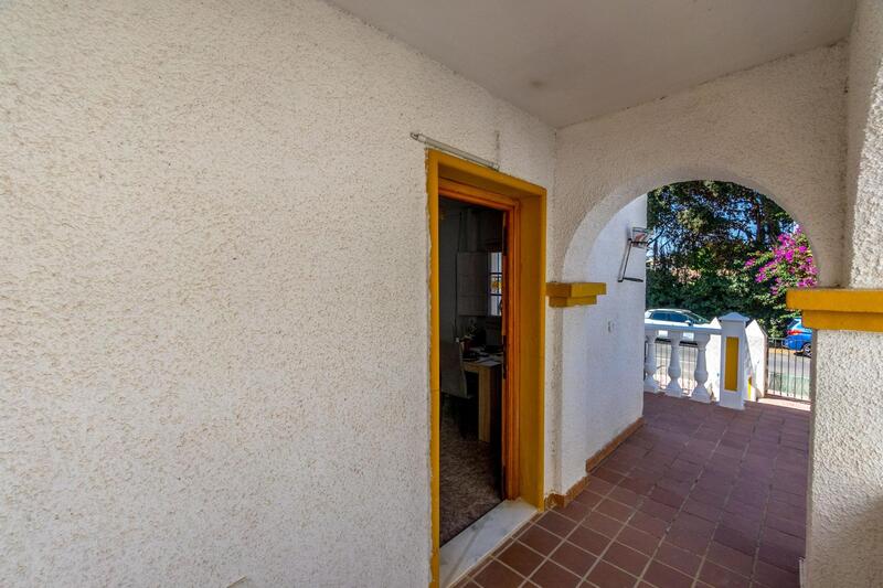 2 Cuarto Villa en venta