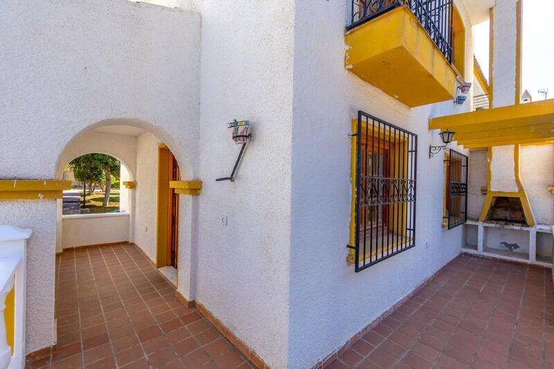 2 Cuarto Villa en venta